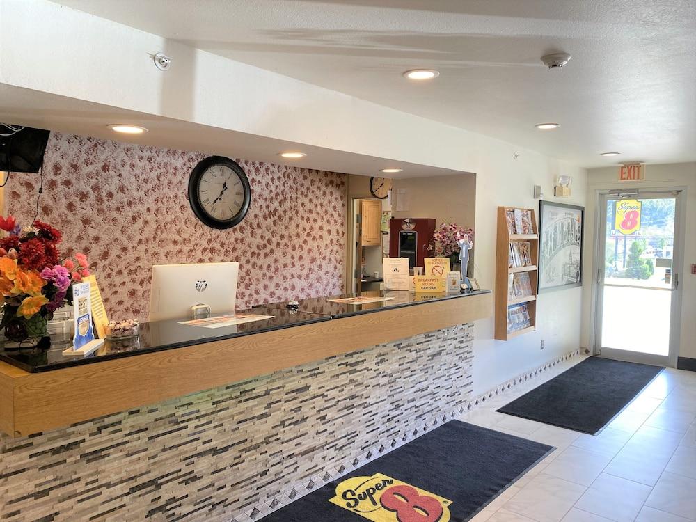 Super 8 By Wyndham Pittsburgh/מונרוויל מראה חיצוני תמונה