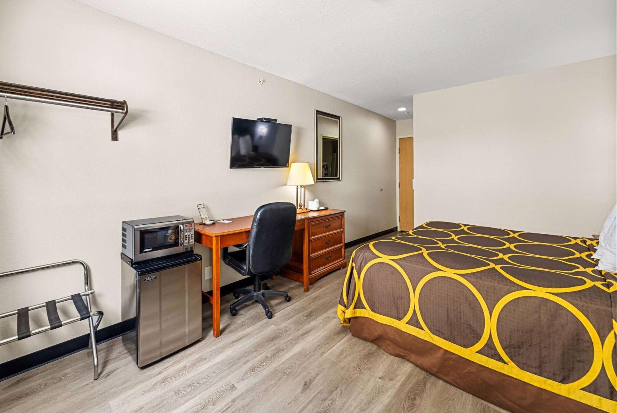 Super 8 By Wyndham Pittsburgh/מונרוויל מראה חיצוני תמונה