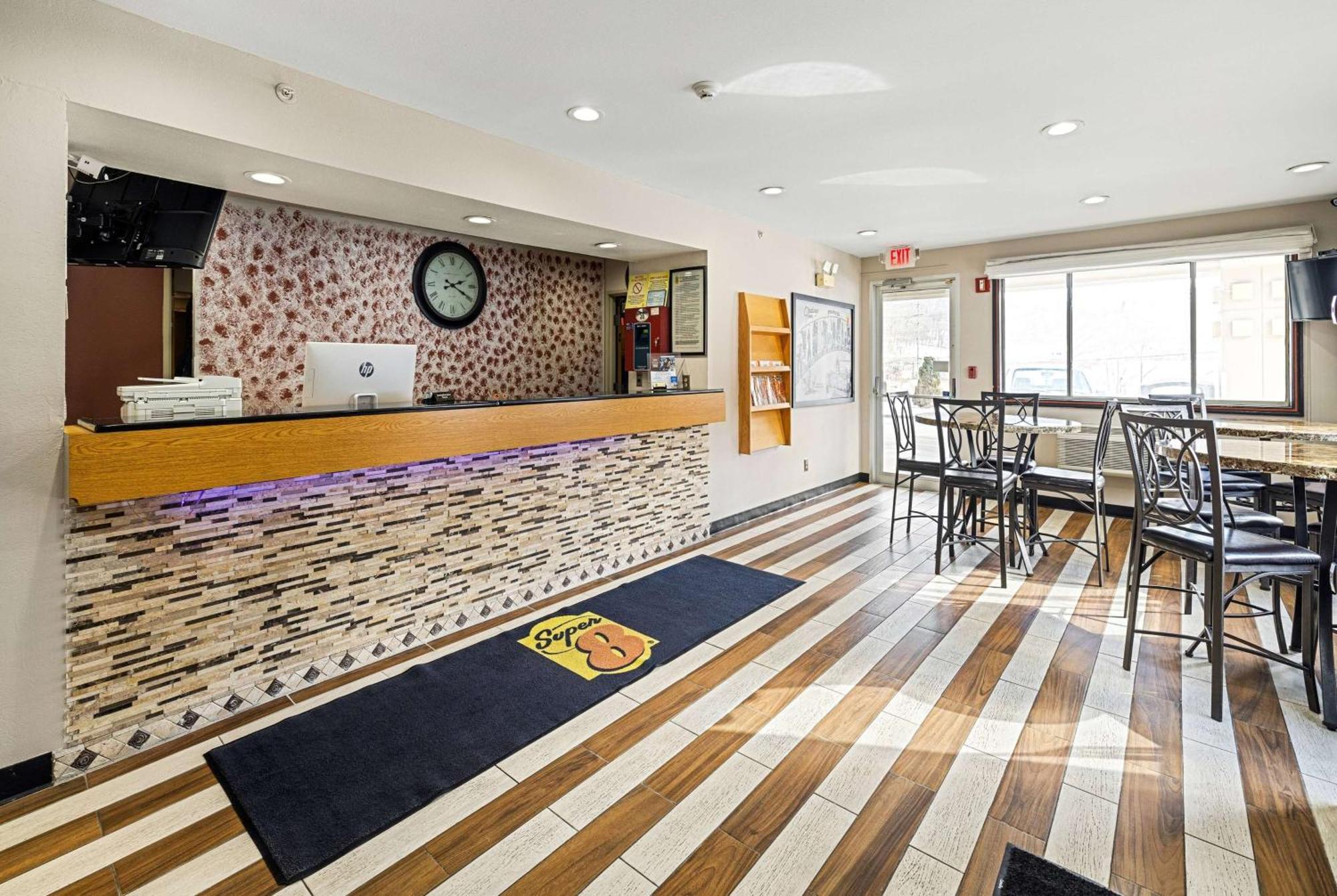 Super 8 By Wyndham Pittsburgh/מונרוויל מראה חיצוני תמונה